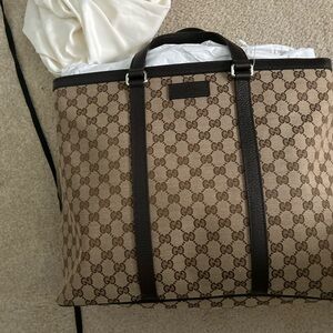 Btw never used Gucci tote